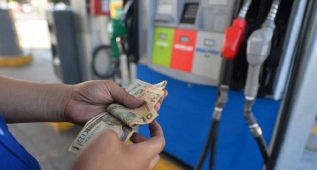 Suben los precios de los combustibles en El Salvador desde el 28 de abril