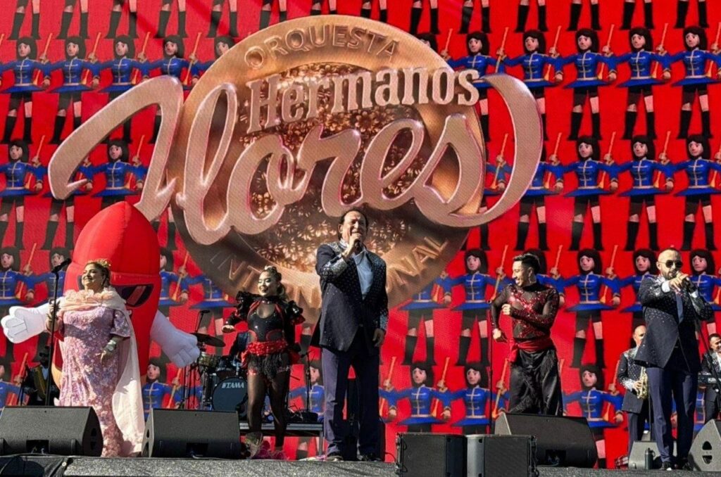 Los Hermanos Flores conquistan Coachella 2026 y hacen historia por El Salvador