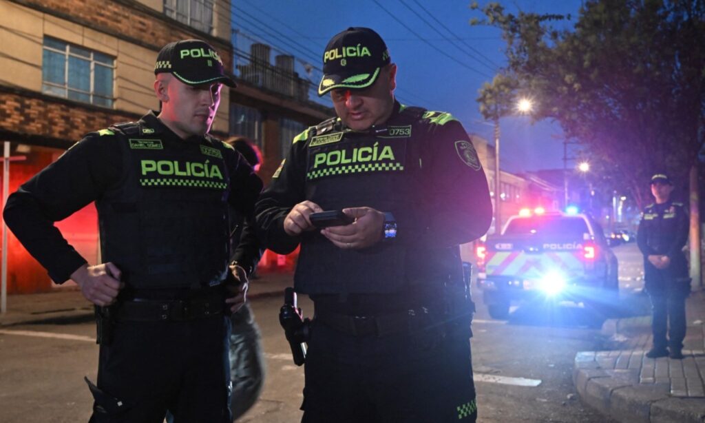 Al menos seis personas mueren en un ataque armado en Colombia