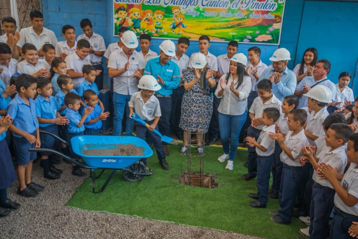 DOM inicia remodelación del Centro Escolar Caserío Los Mangos en Santa Ana