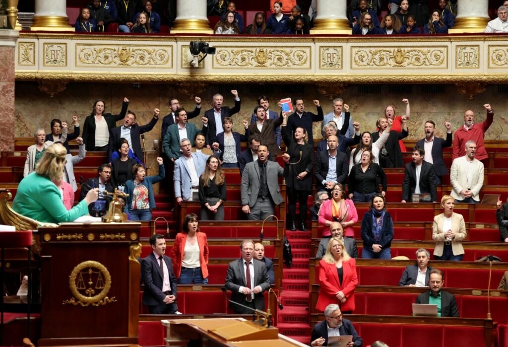 Intento de suprimir feriado del 1º de mayo enfurece a sindicatos e izquierda en Francia