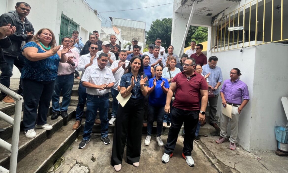 Claudia Ortiz juramenta ilegalmente a nuevos miembros de la CEP de Vamos