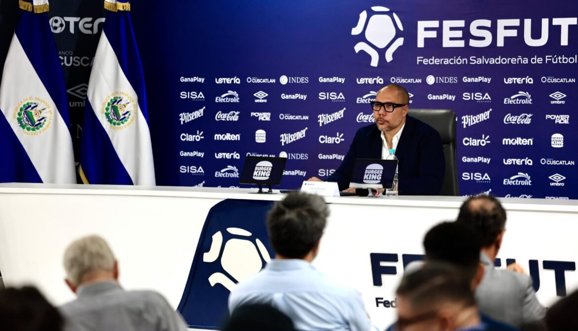 Yamil Bukele confirma continuidad del cuerpo técnico de la Selección Nacional