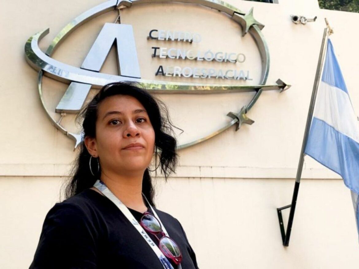 De Tonacatepeque a la Luna: La salvadoreña Frida Alfaro brilla en la misión Artemis II de la NASA