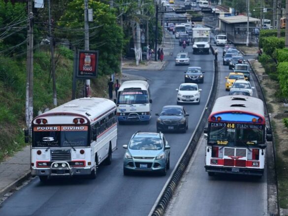 IPC de El Salvador aumenta 0.45 % en septiembre impulsado por transporte y educación