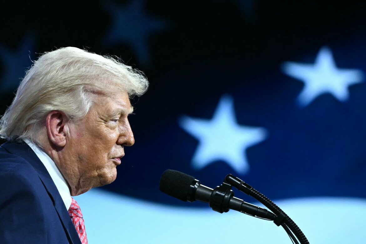 Trump dice que Irán debe reabrir el estrecho de Ormuz para alcanzar un acuerdo