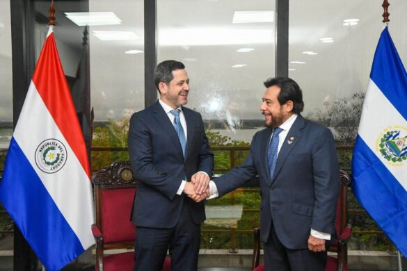 Félix Ulloa dialoga con el presidente de la Cámara de Diputados de Paraguay para fortalecer vínculos institucionales
