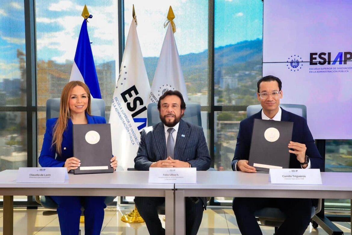 ESIAP y CNR firman acuerdo de cooperación para fortalecer capacidades en la modernización del Estado